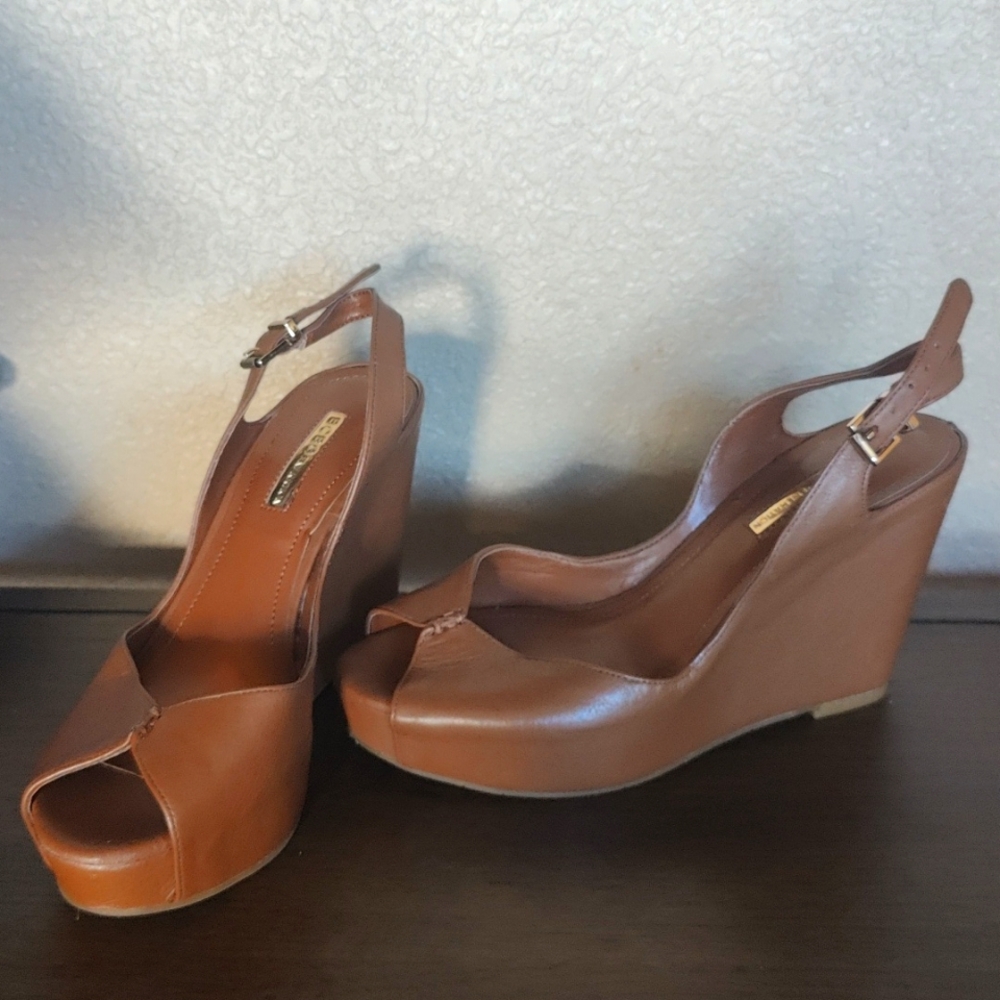 BCBGeneration brown leather size 7M shoes